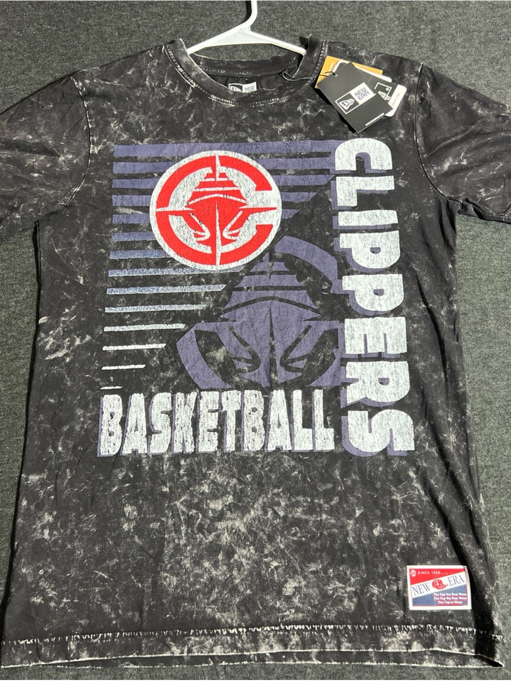 New Era Black Mineral-Wash LA Clippers Graphic Tee with Red & Purple Accents